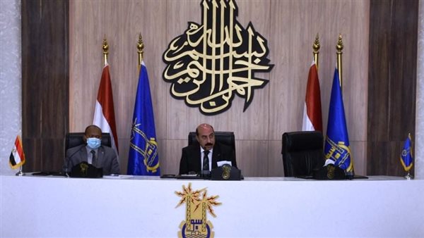 محافظ أسوان ونائبه