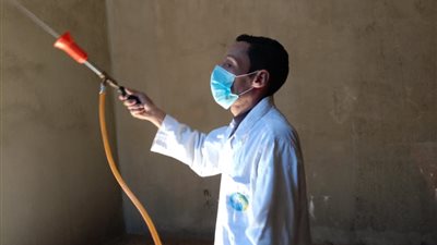 تطهير وتعقيم خزانات وروافع مياه الشرب ببيهمو وقصر الجبالي واللاهون بالفيوم (صور)