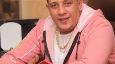 حمو بيكا: يخرب بيت الموبايلات مراتي قفشتني 20 ألف مرة (فيديو)