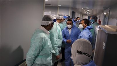 شفاء وخروج 77 مصابًا بكورونا بمستشفيات العزل بالقليوبية اليوم