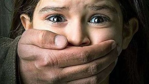 اغتصاب فتاة 