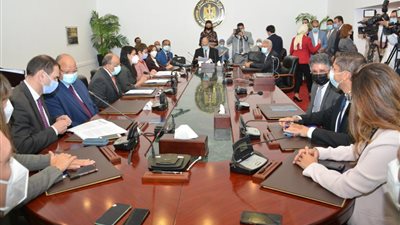 لضمها لبرنامج المدن الخضراء.. الإسكندرية توقع 3 مذكرات تعاون مع البنك الأوروبي