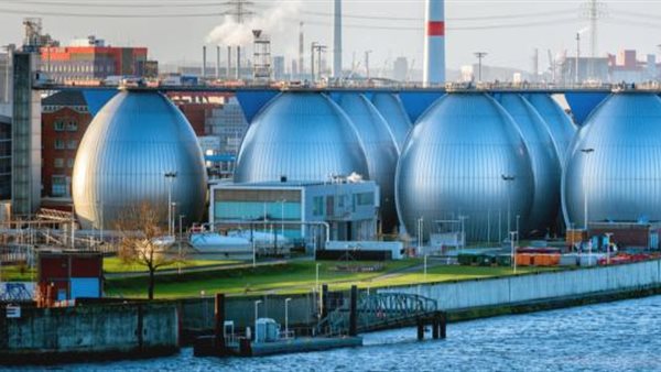 محطات تحلية مياه