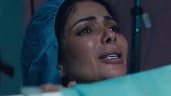 منى زكي في لعبة نيوتن