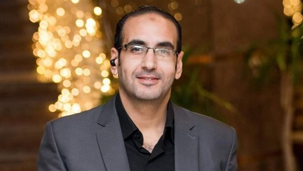 الدكتور أحمد مختار