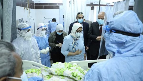 وزيرة الصحة في سوهاج