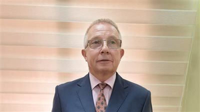 قنصل موسكو بالغردقة: 20 ألف روسي يقيمون بالمدينة.. والمواطنون سعداء باستئناف حركة الطيران