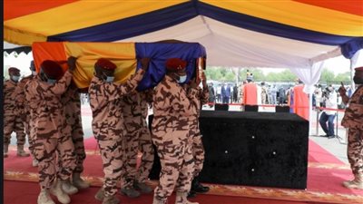 بحضور ماكرون.. لقطات من جنازة رئيس تشاد إدريس ديبي