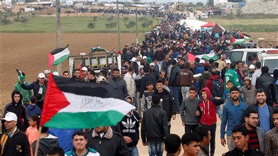 نزاع رمضان.. عشرات الجرحى في اشتباكات بين شرطة الاحتلال ومتظاهري فلسطين 