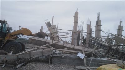 حملة مكبرة لإزالة إشغالات ومخالفات منطقة صرف 17 بجنوب بورسعيد (صور) 