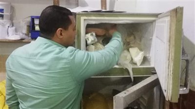 ضبط مصانع حلوى بدون ترخيص وغير مطابقة للاشتراطات الصحية في الفيوم (صور)