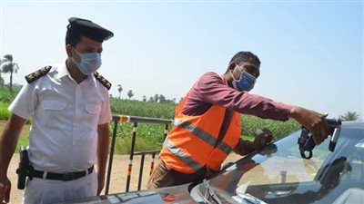 الداخلية: سحب 6285 رخصة سيارة خلال 24 ساعة لعدم تركيب الملصق الإلكتروني