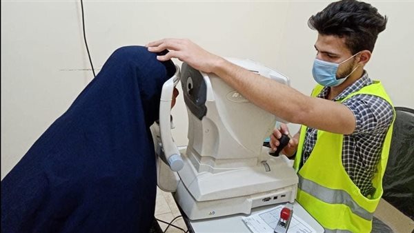 توقيع الكشف على سيدة