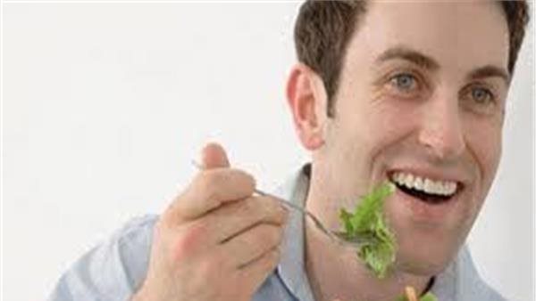 تناول ومضغ الطعام