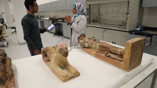 تماثيل من الفخار