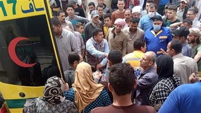 أحدهما طفل.. مصرع اثنين من ضحايا انقلاب سيارة عمال اليومية بالشرقية