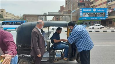 تحرير 50 محضر عدم ارتداء كمامة ومصادرة 65 شيشة بحملة أمنية بشبرا الخيمة