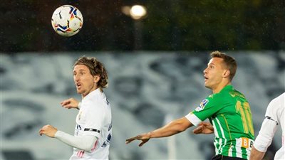 ريال مدريد يسجل رقمًا سلبيًا بعد التعادل مع بيتيس في الدوري الإسباني