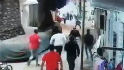 لحظة إطلاق النار على أمين شرطة أثناء القبض على مسجل خطر بشبرا الخيمة