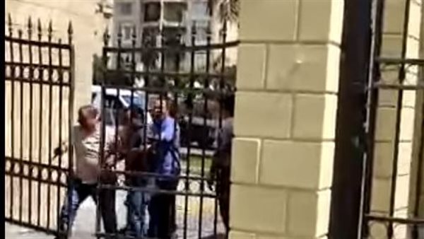 صوة متداولة لتكسير