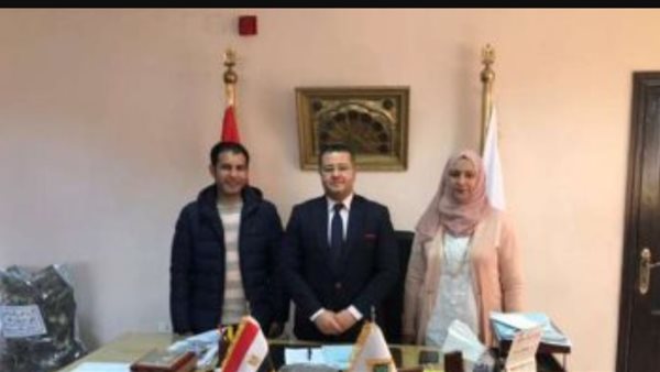 الدكتور عمرو الدخاخني