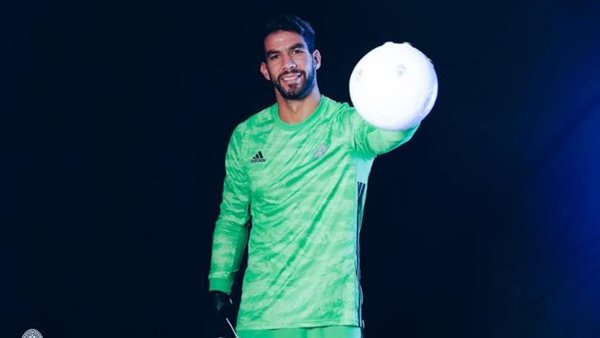 شريف إكرامي  