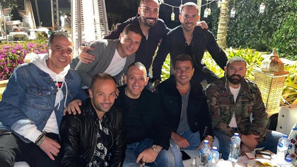 نخبة من نجوم الفن