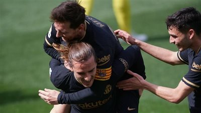 الشوط الأول.. جريزمان يتقدم لبرشلونة على فياريال في الدوري الإسباني