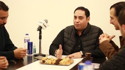 خالد لطيف يؤازر الزمالك قبل مواجهة البنك الأهلي