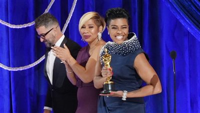 ميا نيل وجاميكا ويلسون تكتبان التاريخ في حفل توزيع جوائز أوسكار الـ93