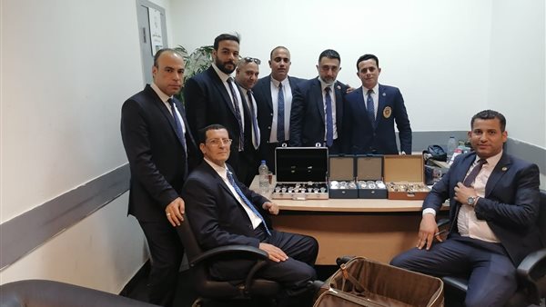 جمارك مطار القاهرة