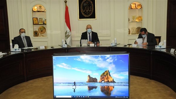 جانب من اجتماع وزير