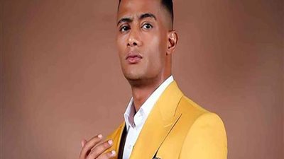 مصمم أزياء مشاهير يهاجم محمد رمضان: 