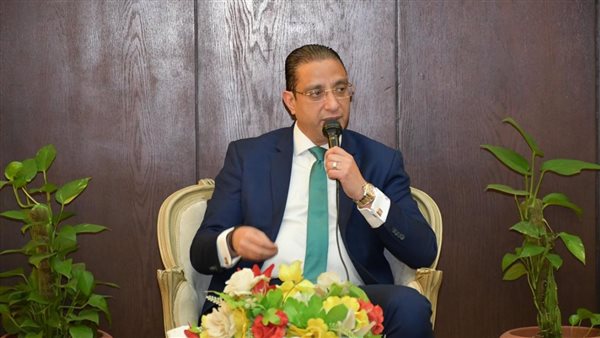 الدكتور أحمد الأنصاري