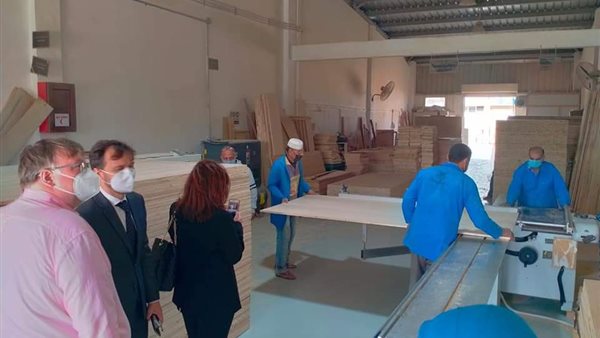 وفد من منظمة العمل