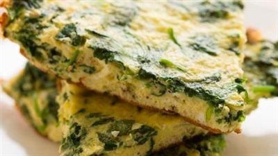 طريقة تحضير وجبة الجبن والسبانخ لسحور رمضاني شهي وخفيف على المعدة