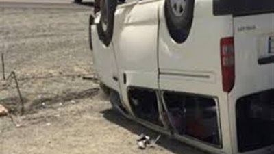 مصرع سائق أثر انقلاب سيارة ميكروباص في سوهاج  