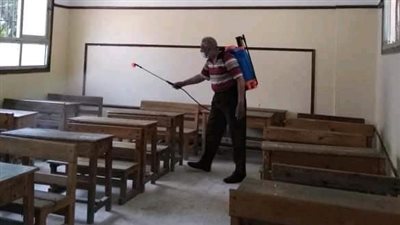 طلاب الصف السادس الابتدائي بدمياط يبدأون الامتحان المجمع لشهر أبريل وسط إجراءات احترازية كبيرة