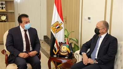 التعليم العالي: مصر تقدم 50 منحة سنويًّا للطلاب الوافدين من الأردن