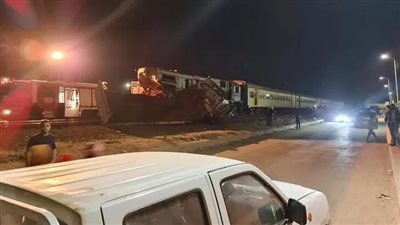 مصدر يكشف تفاصيل حادث اصطدام قطار السويس بسيارة نقل