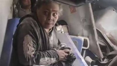 نجل سيدة القطار المتوفية بكورونا: لن نقبل دفن والدتي بمقابر الصدقة وتلقيت خبر الوفاة في القاهرة     