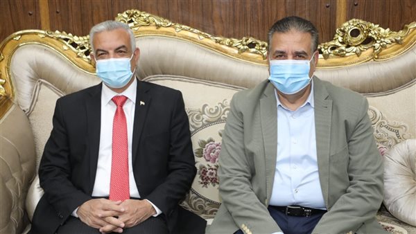 محافظ المنوفية يستقبل