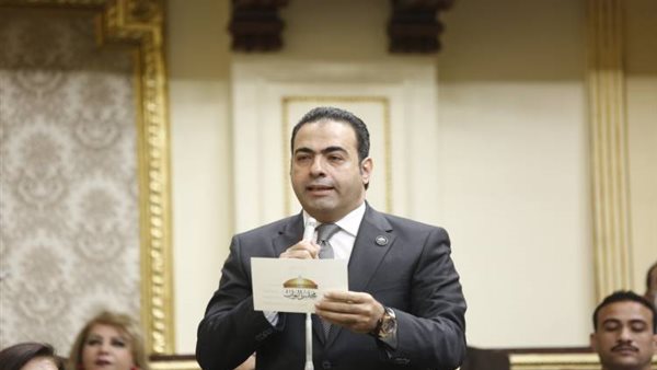 محمود حسين رئيس لجنة