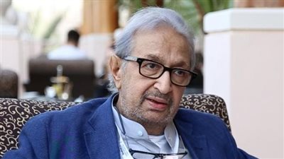 منهم نور الشريف وفاتن حمامة.. فنانون حصلوا على الدكتوراه الفخرية قبل محمد رمضان