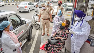 وصلت 17 دولة.. الصحة العالمية تكشف حقيقة وجود سلالة كورونا الهندية مصر