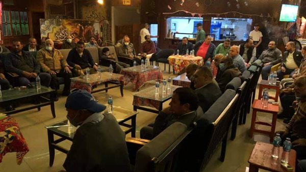 مستأجري كافيهات رأس