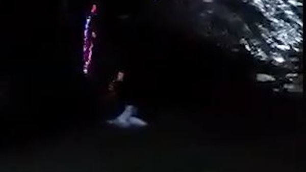 شباب يوثقون غرق شارع