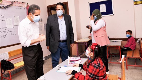 محافظ الغربية يتابع