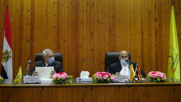 اجتماع مجلس جامعة