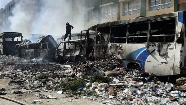 حريق جراج للسيارات